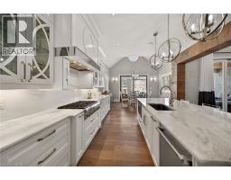 747 VERNON Place - 8