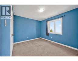 23 PINOT Crescent - 34