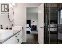 102 GREENWICH Avenue - 26