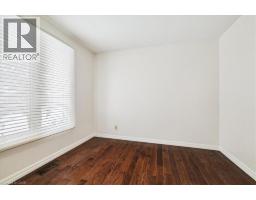 25 BANNISDALE Way - 24
