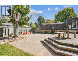 25 BANNISDALE Way - 40