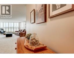 24 MARILYN Drive UnitNo. 704 - 13