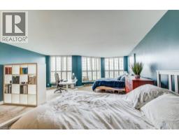 24 MARILYN Drive UnitNo. 704 - 27