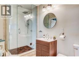 24 MARILYN Drive UnitNo. 704 - 32