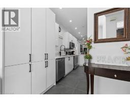 33 PANORAMA Way - 18