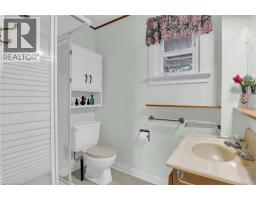 104 KING Street - 24