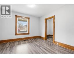 12 TODD Street - 7