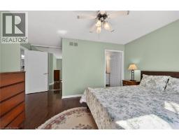 232 SILVERBIRCH Boulevard - 21