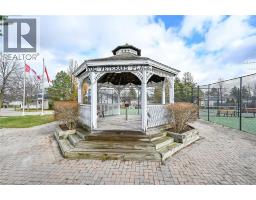 232 SILVERBIRCH Boulevard - 31