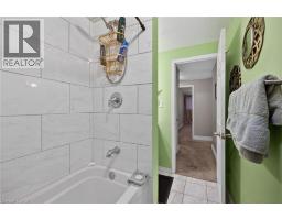 1460 GARTH Street UnitNo. 16A - 32