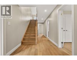 279 HESS Street S - 22