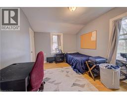 18 NORFOLK Street N - 21