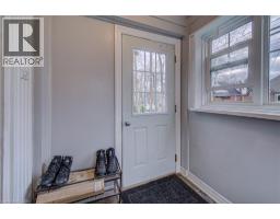 18 NORFOLK Street N - 34
