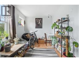 239 YORK Street - 14