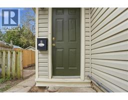 239 YORK Street - 15