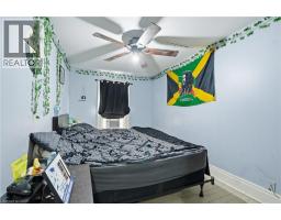 239 YORK Street - 17