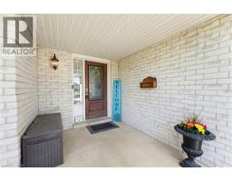 29 WATSON Crescent - 3