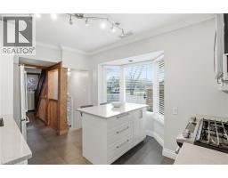 230 BEACH Boulevard - 10
