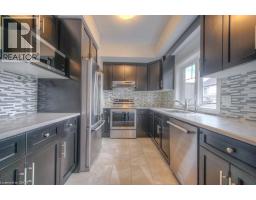70 WILLOWRUN Drive UnitNo. F2 - 7