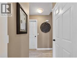 24 LAKESIDE Place E - 16
