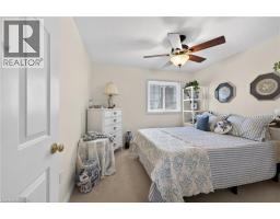 24 LAKESIDE Place E - 24