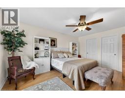 24 LAKESIDE Place E - 32