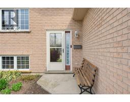 17 BARNETT Street W - 9
