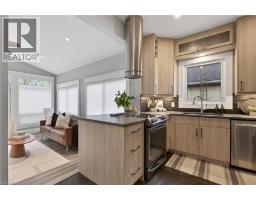 105 HIGHLAND Avenue - 16