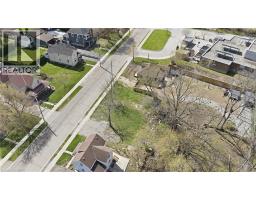 15 ROBINSON Street N - 15