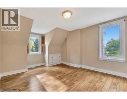 121 KING Street E - 19