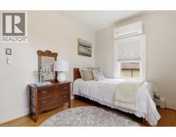44 DUPONT Street - 17