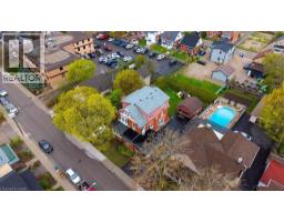 44 DUPONT Street - 31