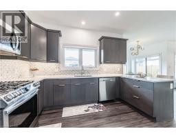 136 VILLAGE Road - 23