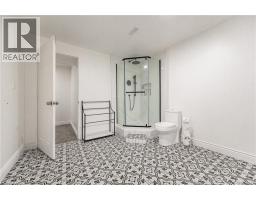 136 VILLAGE Road - 43