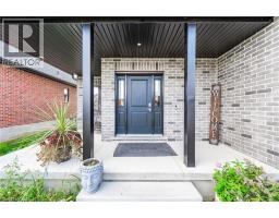 136 VILLAGE Road - 6