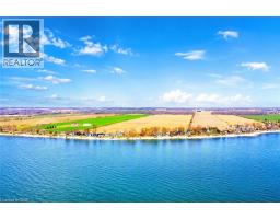 1611 LAKESHORE Road - 4