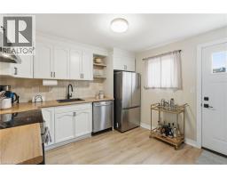 34 BAILLIE Street - 16
