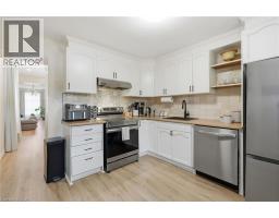 34 BAILLIE Street - 18