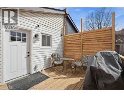 34 BAILLIE Street - 32