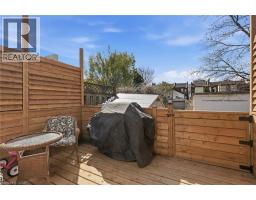 34 BAILLIE Street - 33