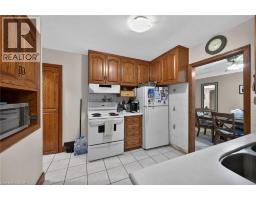 186 SENECA Avenue - 12