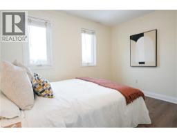 33 MEAGHAN Street - 38