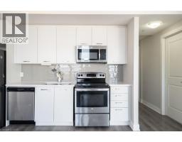 150 MAIN Street W UnitNo. PH3 - 23