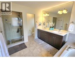 259 GROVEHILL Crescent - 23