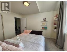 259 GROVEHILL Crescent - 25
