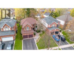 5 SHETLAND Drive - 48