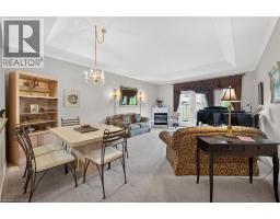 44 TWENTYPLACE Boulevard - 18