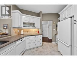 44 TWENTYPLACE Boulevard - 8