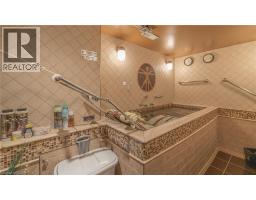 11 BELMONT Avenue W - 24