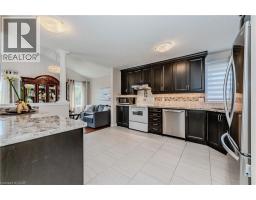 132 DAIMLER Drive - 11